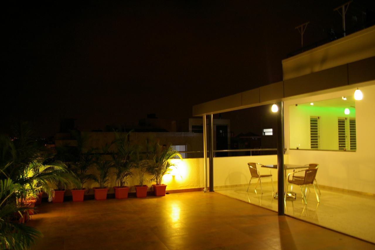 העיר בנגלור Roseline Suites מראה חיצוני תמונה